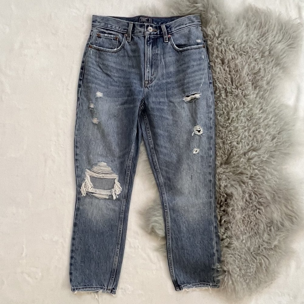 Abercrombie & Fitch Mom Jeans